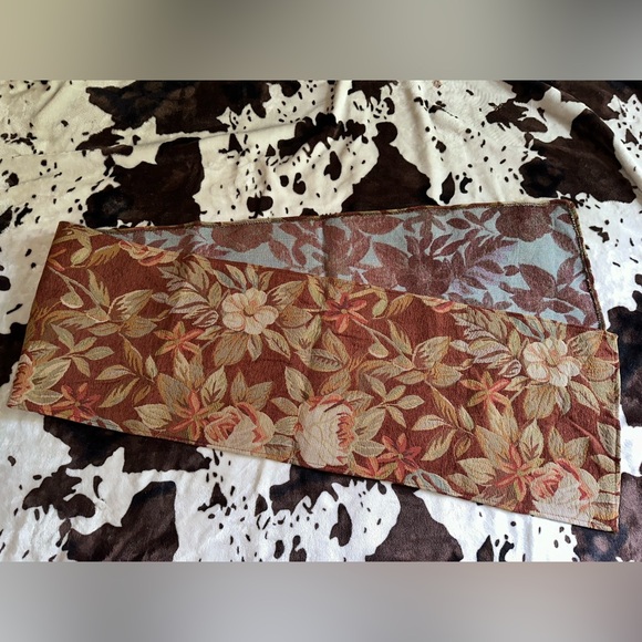 table runner - Picture 2 of 4